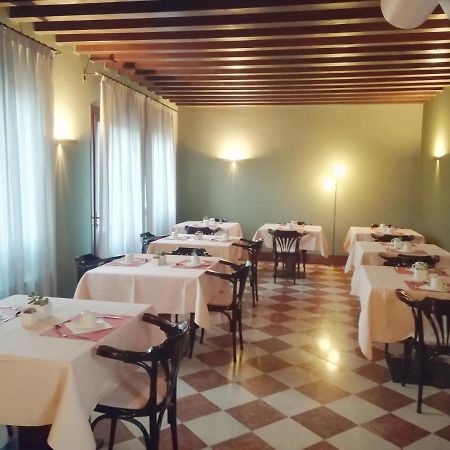 Hotel Scala Treviso Luaran gambar