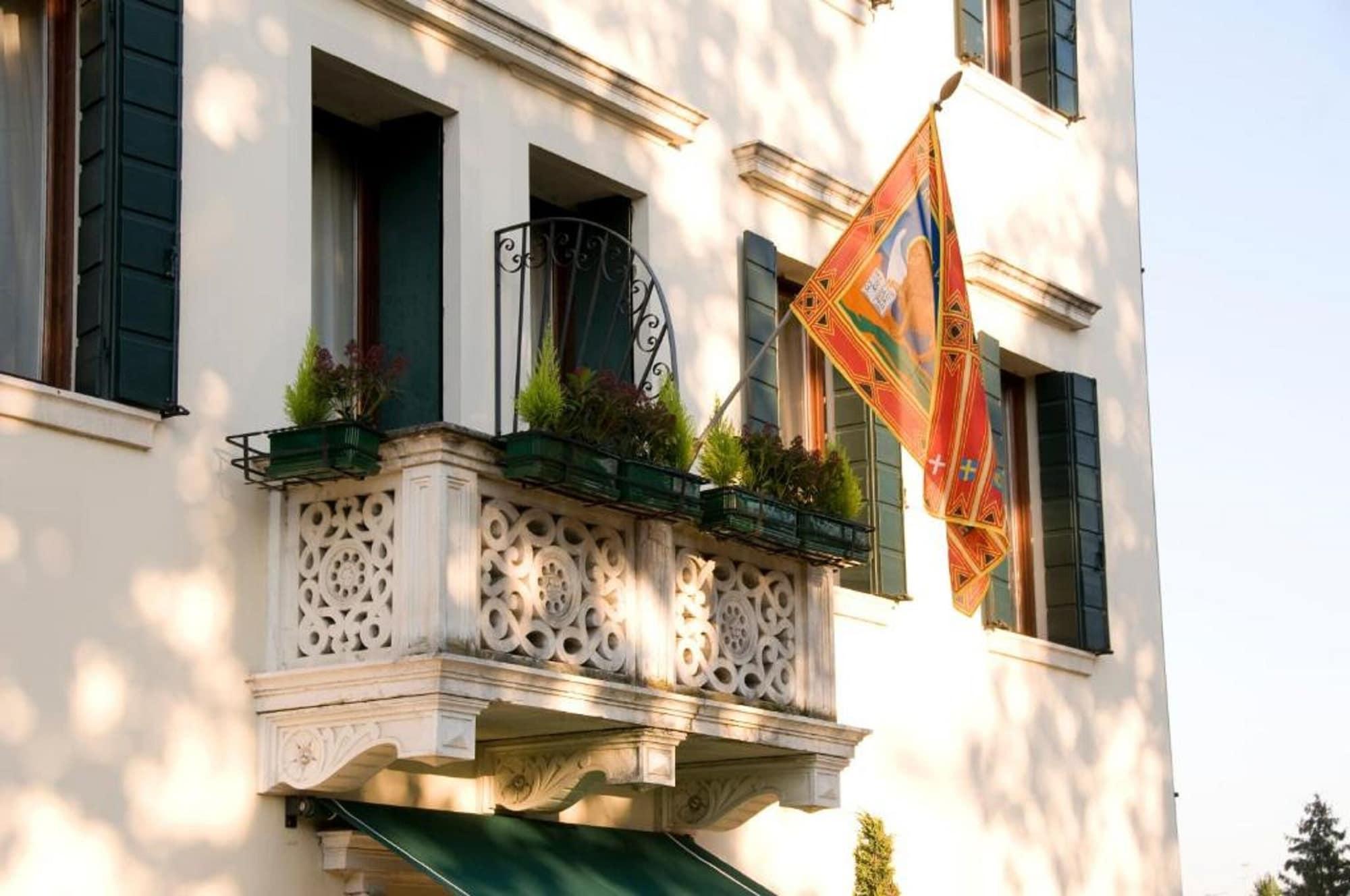 Hotel Scala Treviso Luaran gambar