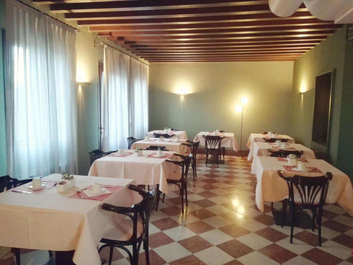 Hotel Scala Treviso Luaran gambar