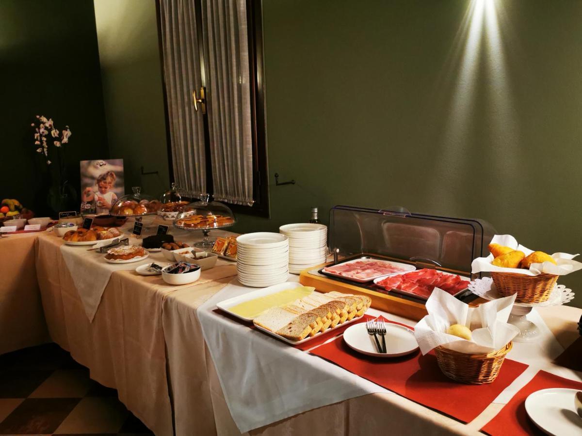 Hotel Scala Treviso Luaran gambar